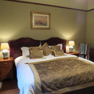 self catering accommodation at waylands country house